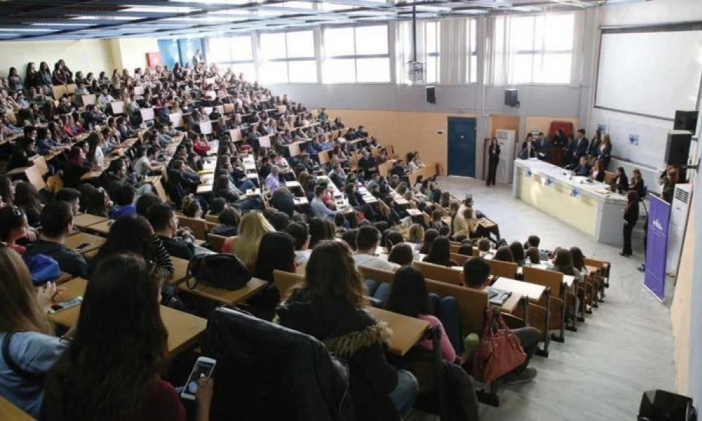 Ψηφιακά οι εξετάσεις στα Πανεπιστήμια για να μην χαθεί το εξάμηνο
